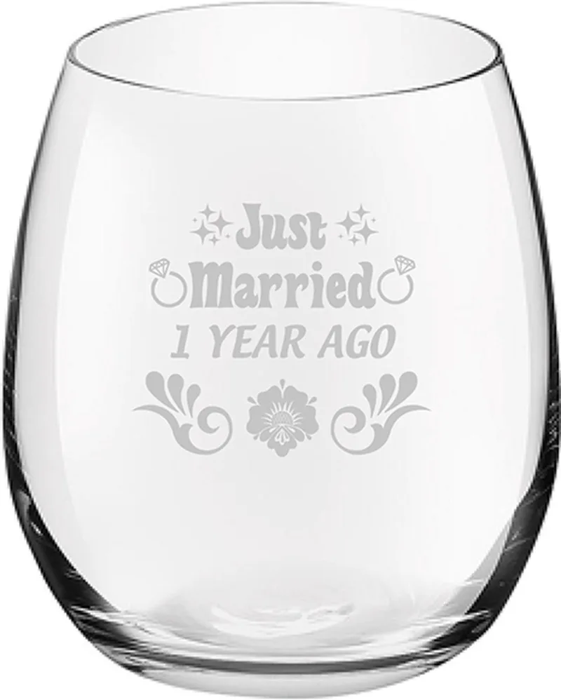 Gegraveerde drinkglas 39cl Just Married 1 year ago von Royal Leerdam in Just Married 1 year ago – Produktfoto