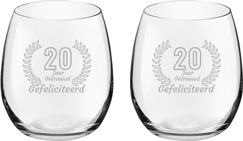 Gegraveerde set Drinkglazen 39cl Gefeliciteerd 20 jaar getrouwd by Royal Leerdam in Gefeliciteerd 20 jaar getrouwd – product photo
