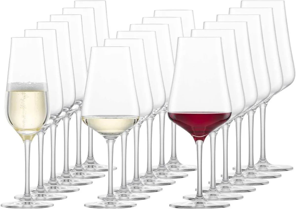Wein- und Sektgläser Bouquet Set van 18 by Schott Zwiesel in Transparent – product photo