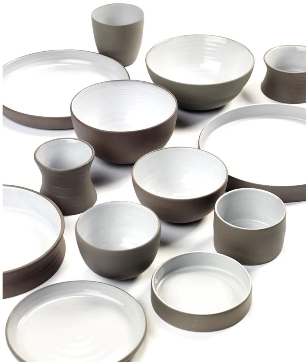 kom rond M Dusk Deep Charcoal Grey, hoogte 55 mm, ø 115 mm van Serax in Wit – productfoto