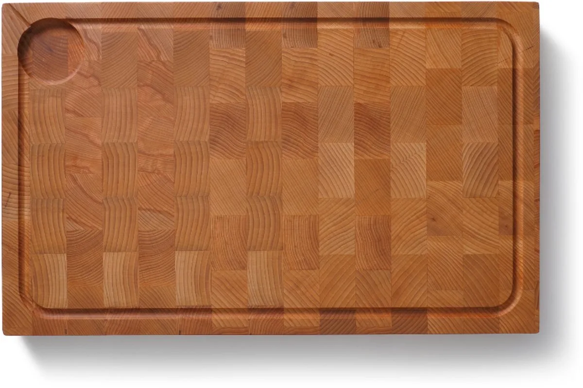 Snijplank met Sapgeul 48,5 x 30 x 4 cm - Wood Works - FSC beukenhout - Dubbelzijdig met handgrepen van Skottsberg in Bruin – productfoto