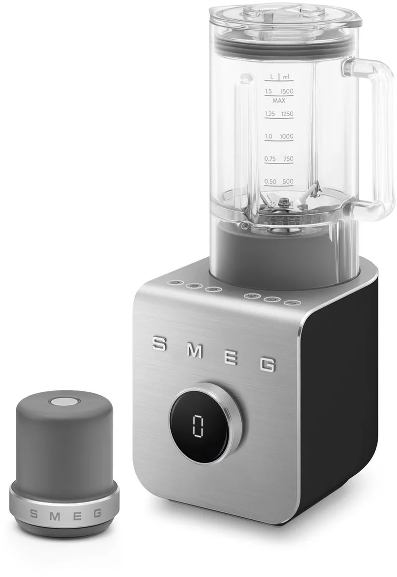 BLC02BLMEU High Performance Blender - Vacuümblender incl. Vacuümpomp - 1400W - 1,5L Tritan Renew Kan - 9 Snelheden - Ice Crush & Smoothie Programma's - Collezione von Smeg in Mat Zwart – Produktfoto