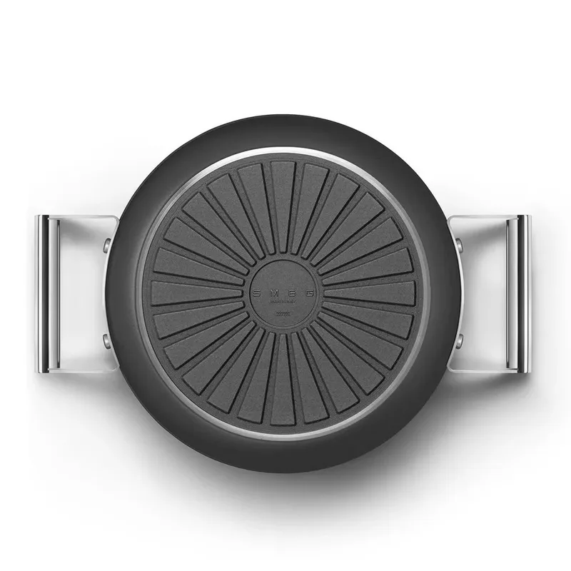 CSF2412BLM Braadpan - Jaren 50 by Smeg in Black – product photo 4 of 6