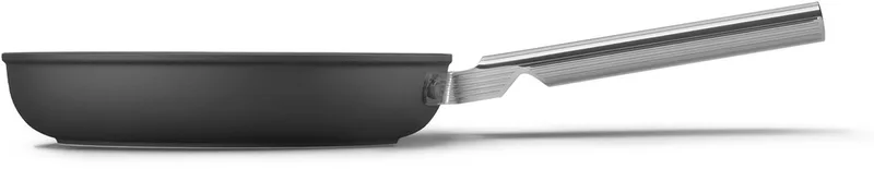 FPF2402BLM Koekenpan - 24 cm - Jaren 50 van Smeg in Zwart – productfoto