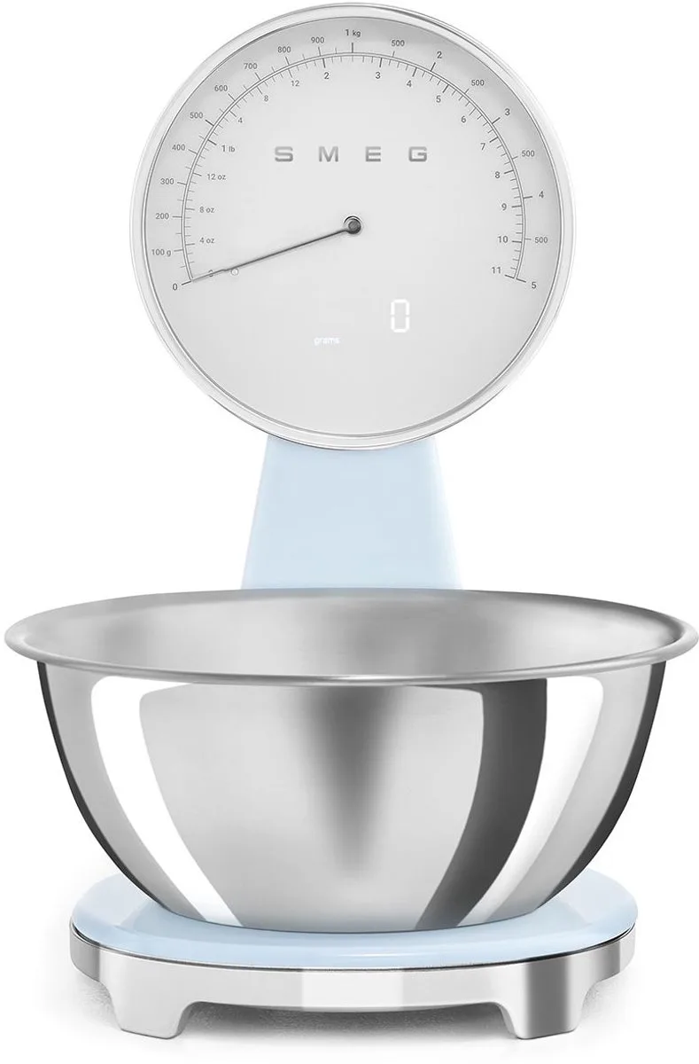 KSF01PBWW Keukenweegschaal - Analoog & Digitaal - 5 kg - RVS Kom 1,8L - USB Oplaadbaar - LCD Display - Tarrafunctie - '50s Style van Smeg in Pastelblauw – productfoto