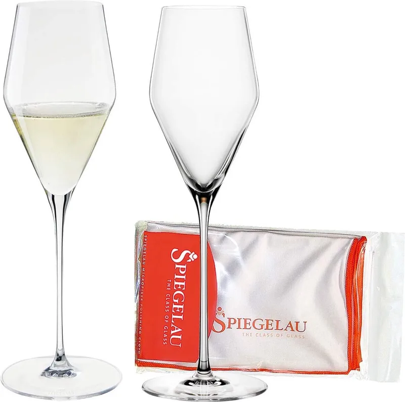 Champagnergläser + Poliertuch Definition 250 ml Set van 2 by Spiegelau in Transparent – product photo