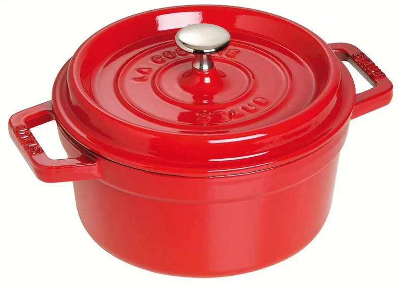 Braadpan / Cocotte - Kersenrood - ø 22 cm / 2.6 liter by Staub in Red – product photo