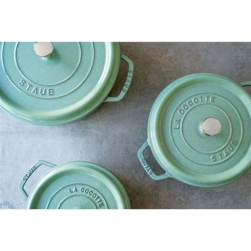 La Cocotte gietijzeren pan 5.2L by Staub in Mintgroen – product photo 4 of 5