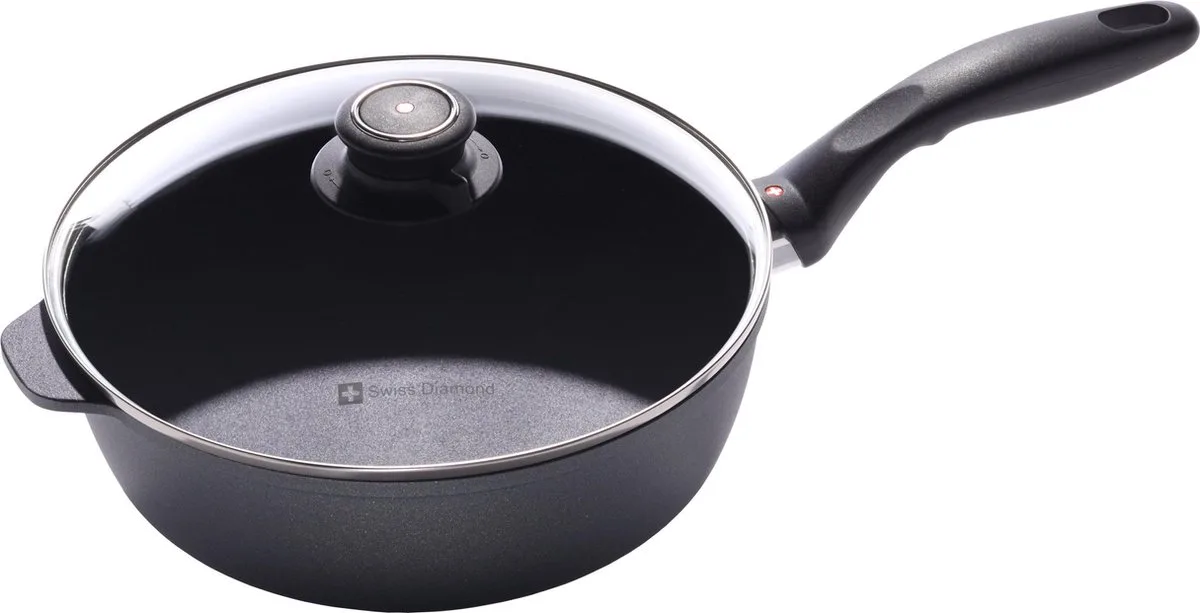 XD Sauteerpan - incl. Deksel - Ø 26 cm - 3.6 Liter von Swiss Diamond in Schwarz – Produktfoto