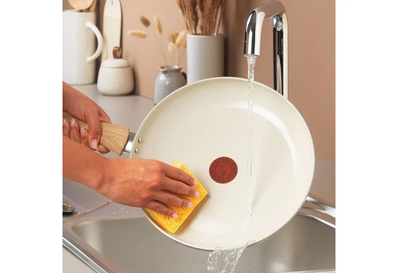 Cera Bright ON - Keramische Pannenset - 5-delig - PFAS-vrij - Geschikt voor Inductie von Tefal in Beige – Produktfoto 5 von 5
