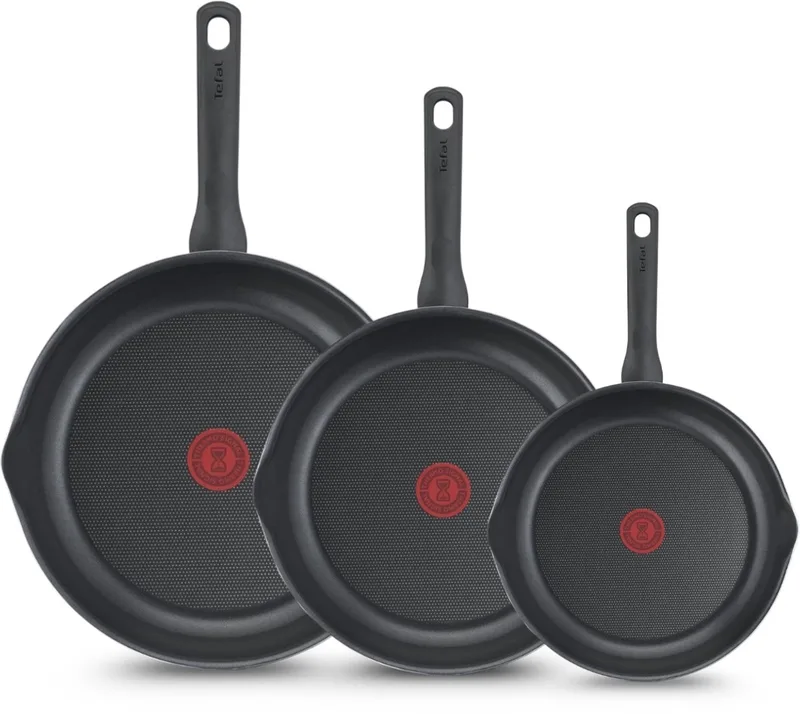 Day by Day Koekenpannenset - 24/28/32cm - Niet geschikt voor Inductie - Anti-aanbaklaag - Schenktuiten - Aluminium van Tefal in Zwart – productfoto