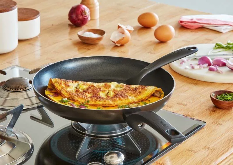 Easy Cook & Clean Koekenpan - Ø32cm - Niet geschikt voor Inductie - Anti-aanbaklaag - Aluminium från Tefal i Svart – produktbild 5 av 5