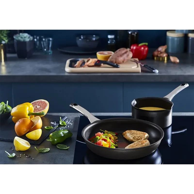 Excellence Koekenpan - Inductie - 26cm - Anti-aanbaklaag - Temperatuursensor von Tefal in Schwarz – Produktfoto 5 von 5