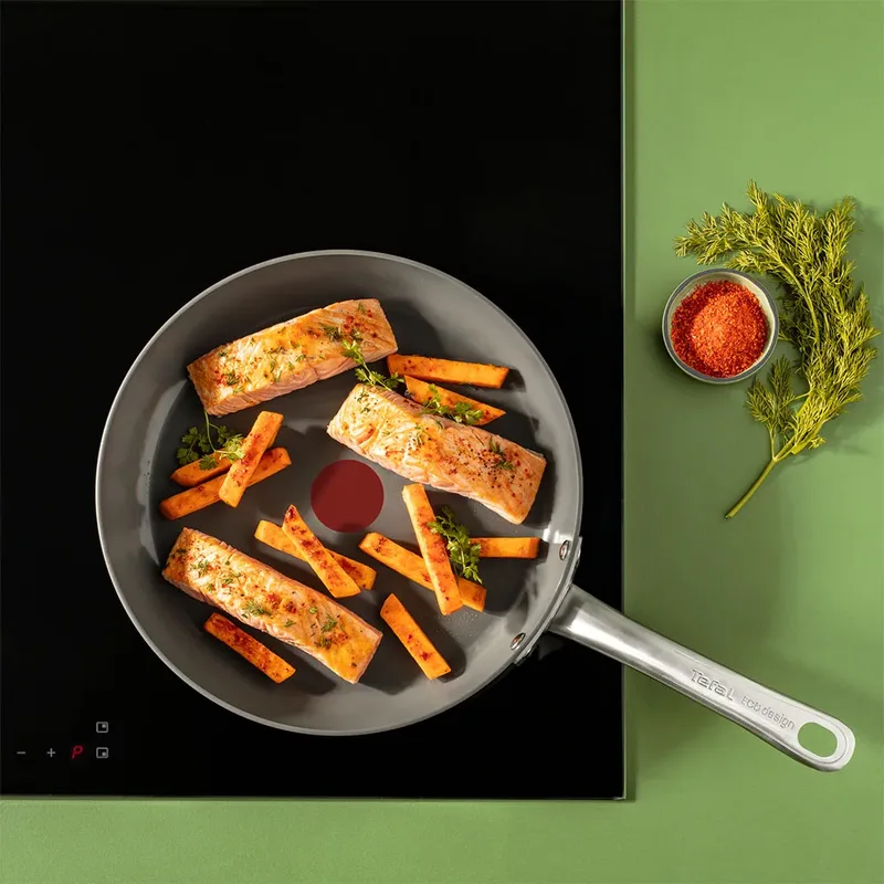 Renew+ Koekenpan - Ø30 cm - Keramisch - PFAS-vrij - Geschikt voor Inductie fra Tefal i Grå – produktbillede 2 af 6