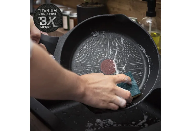 Robusto - Koekenpan - Ø28 cm - Inductie - Non-Stick - Duurzaam de Tefal en Noir – photo produit 4 sur 5