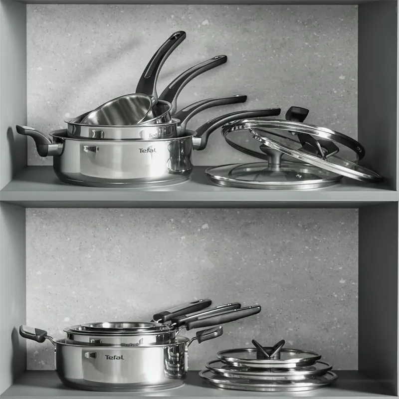 Space Emotion+ - Hapjespan met Deksel - 26 cm - RVS - Geschikt voor Inductie by Tefal in Silver – product photo 5 of 6