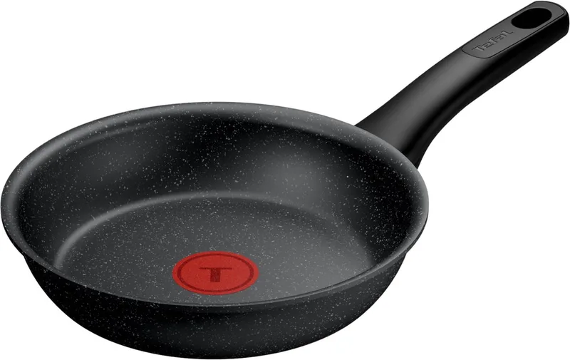 Ultimate - Koekenpan - Ø20 cm - Geschikt voor Inductie - Anti-aanbaklaag - Geschikt voor gebruik met metalen spatels by Tefal in Black – product photo