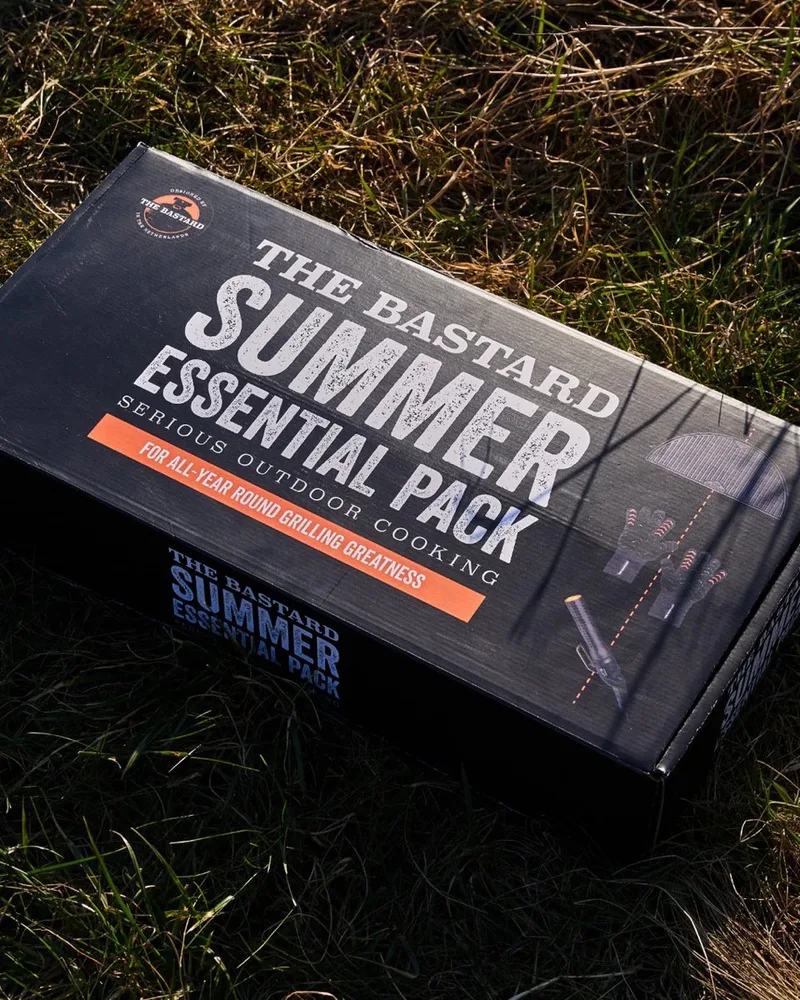 Summer Essential Pack – Complete BBQ Set van The Bastard in Meerkleurig – productfoto