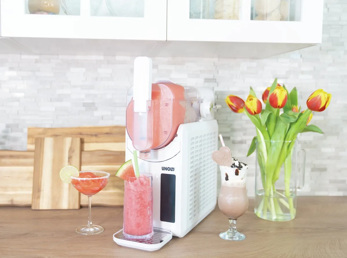 Slush-Eismaschine Susi 48940, Compressie-ijsmachine, 2 l, Wit, 1,2 m, Kunststof, Knoppen by Unold in White – product photo