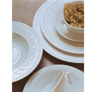 Cellini - Diep bord 24cm by Villeroy & Boch in White – product photo 3 of 4