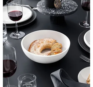 Saladeschaal NewMoon - ø 24 cm by Villeroy & Boch in White – product photo 4 of 4