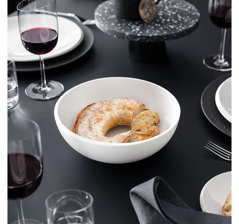Saladeschaal NewMoon - ø 24 cm by Villeroy & Boch in White – product photo 4 of 4