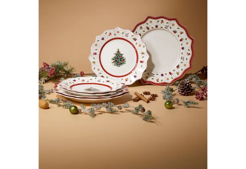 Toy's Delight Bord, set 8-dlg. fra Villeroy & Boch i Hvid – produktbillede 2 af 3