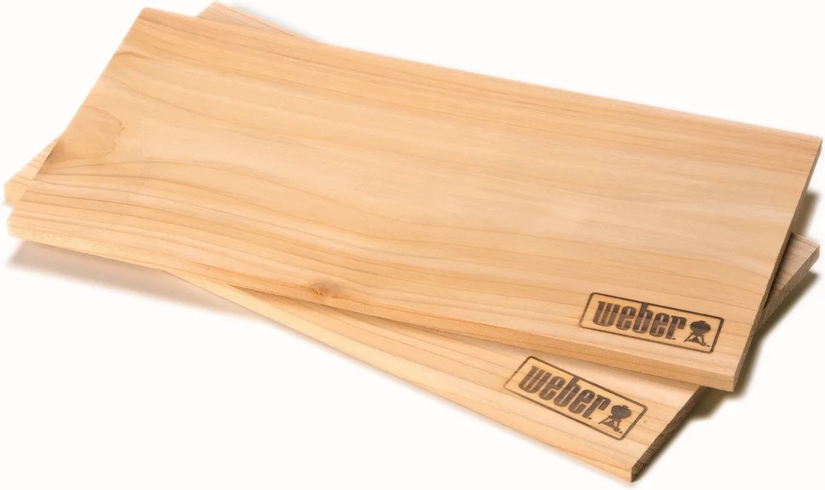 Cederhouten rookplank van Weber – productfoto