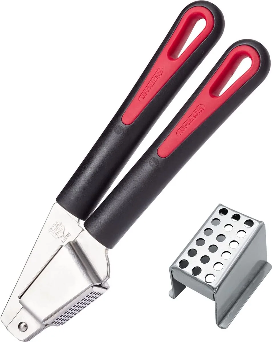 Knoflookpers, Inclusief Twee Persinzetstukken: Fijn + Grof, Kunststof / Roestvrij Staal, Gallant Plus, Zwart/Rood/Zilver, 29392270 van Westmark in Rood – productfoto