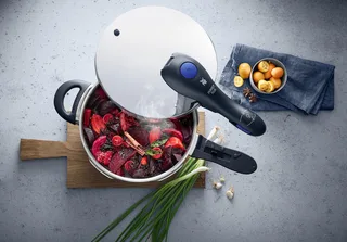 Perfect Plus - Snelkookpan - 6.5L - Vlambeveiliging - Inductie de WMF en Rvs – photo produit 2 sur 5