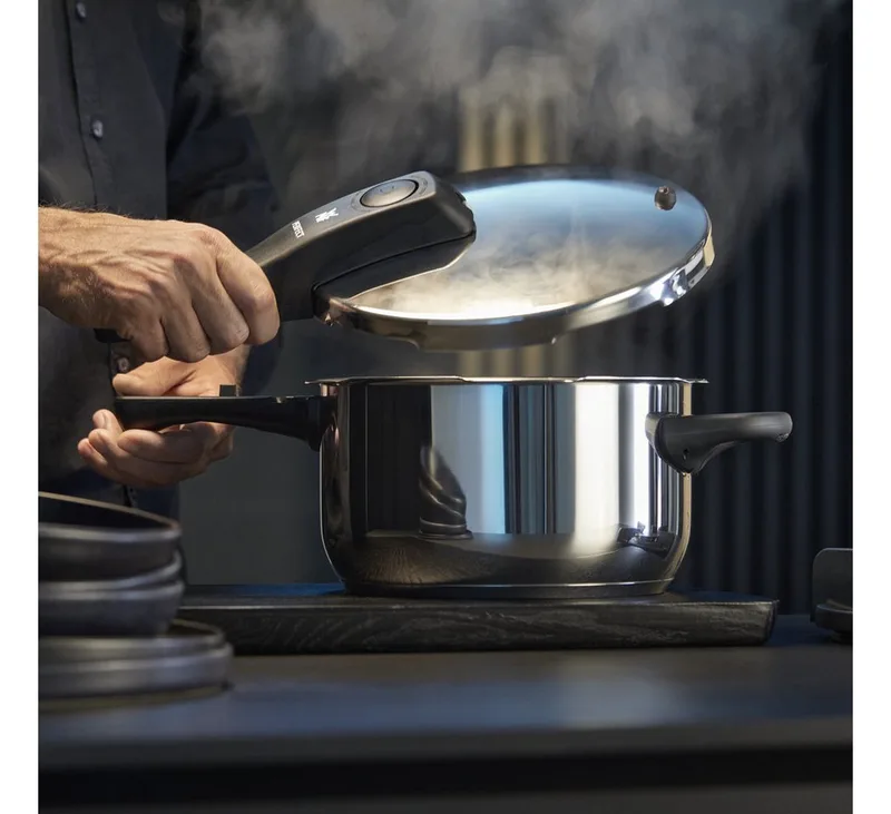 Perfect Snelkookpan Inductie 6,5L + 3L - Cromargan 18/10 fra WMF i Roestvrij staal – produktbillede 3 af 5