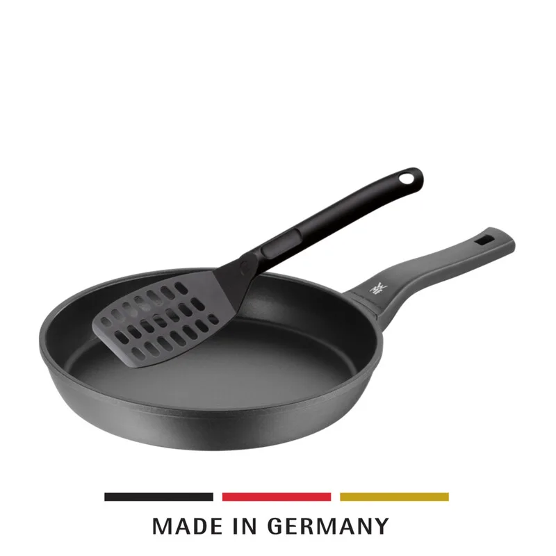 Permadur Premium Bratpfanne, 28 cm, Induktionsgeeignet, Aluminiumbeschichtet, Mit Pfannenwender, Hitzebeständiger Kunststoffgriff von WMF – Produktfoto
