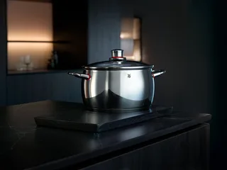 Quality One Kookpan met Deksel - Middel - Ø 24 cm by WMF in Silver – product photo 2 of 5