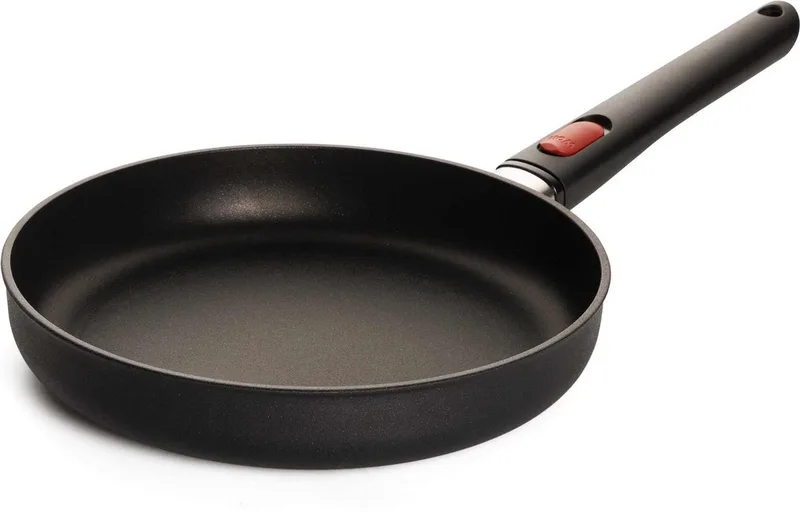 Eco Lite Koekenpan 24 cm by Woll in Black – product photo