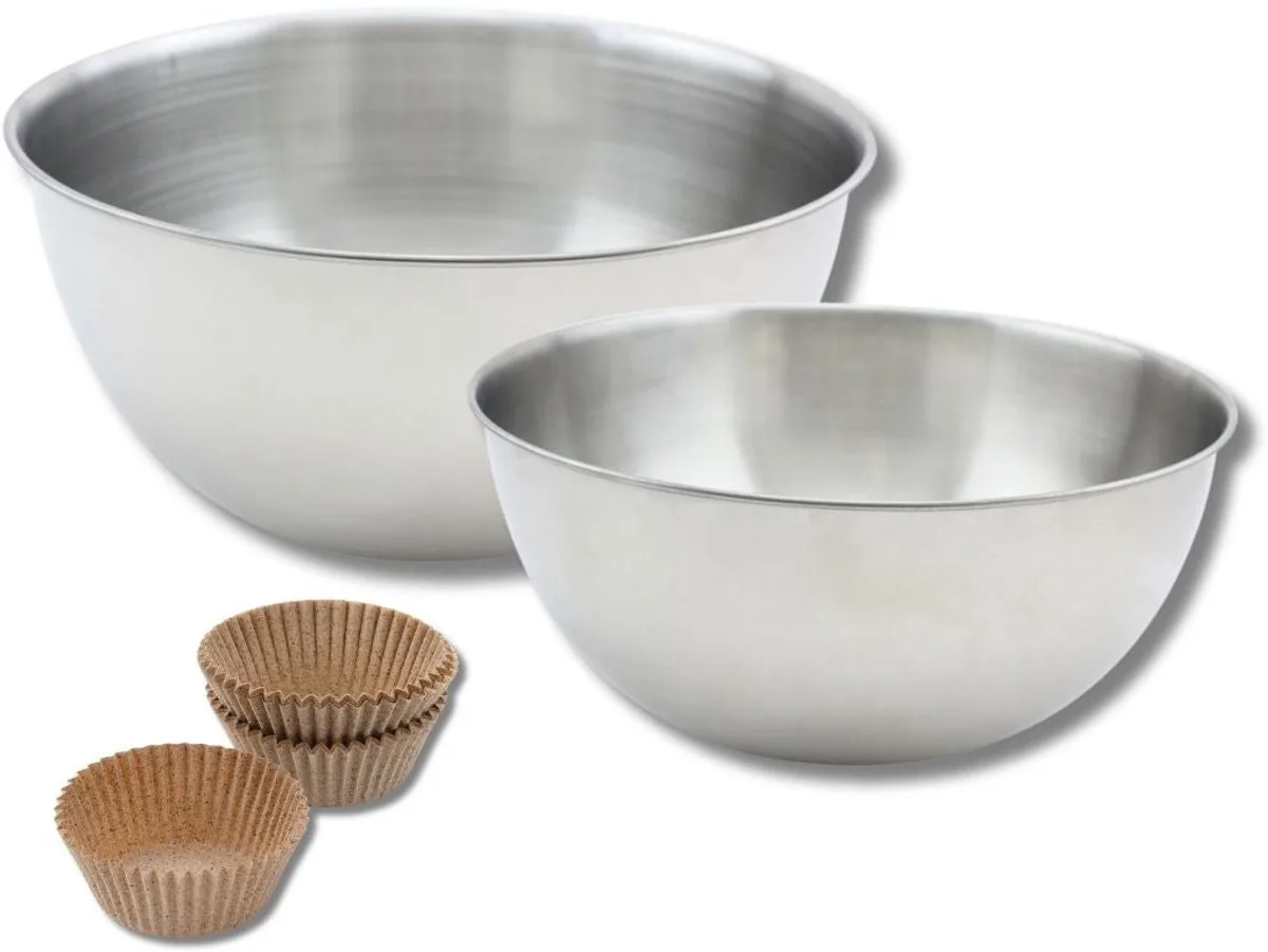 Set bestaande uit 40 Zenker muffinvormpjes, 2 roestvrijstalen mengkommen van Fackelmann van Zenker in Bruin, Roestvrij staal – productfoto