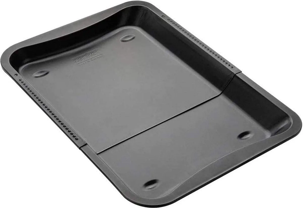 Uitschuifbare bakplaat van 35-52 x 32 cm Zenker Black Metallic van Zenker in Zwart – productfoto