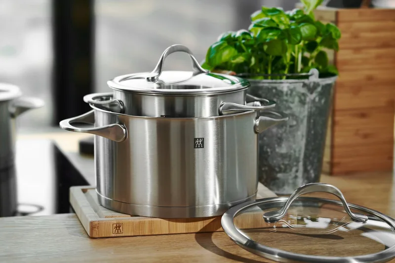 Essence 4-delige pannenset RVS by Zwilling in Roestvrijstaal – product photo 5 of 5