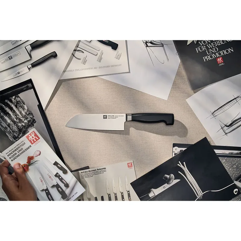 Four Star Santokumes 16 cm von Zwilling in Schwarz, Silber – Produktfoto 3 von 5