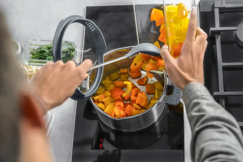 Simplify pannenset 4 stuk(s) by Zwilling in Black – product photo 3 of 4