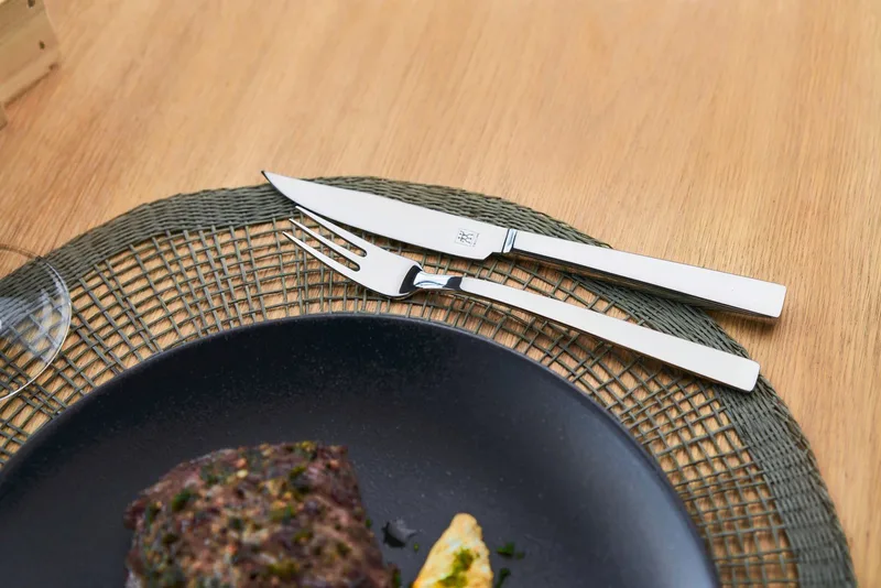 Steak bestekset - 12-delig - In rustieke houten doos - Roestvrij staal von Zwilling in Roestvrijstaal – Produktfoto 4 von 5