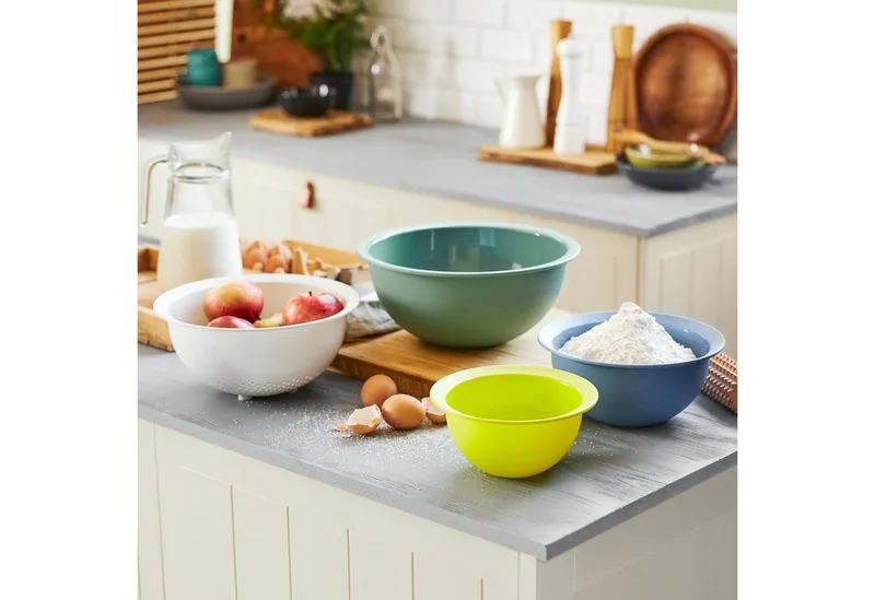 Rotho Caruba schalenset- 4 delige - 3 kommen 1 tot 4,8 l en 1 zeef 3L van Rotho Babydesign in Meerkleurig – productfoto 5 van 5