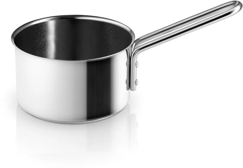 Eva Trio Roestvrijstalen steelpan, kookpan, geschikt voor inductie, aluminium, roestvrij staal, keramische coating, gepolijst staal, 1,1 L, 312411 van Eva Solo in Zilver – productfoto