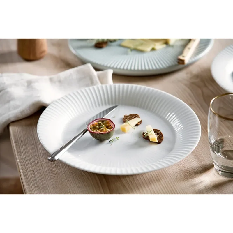 Hammershøi Dinerbord - Ø 27 cm - Porselein by Kähler in Mint – product photo 3 of 3