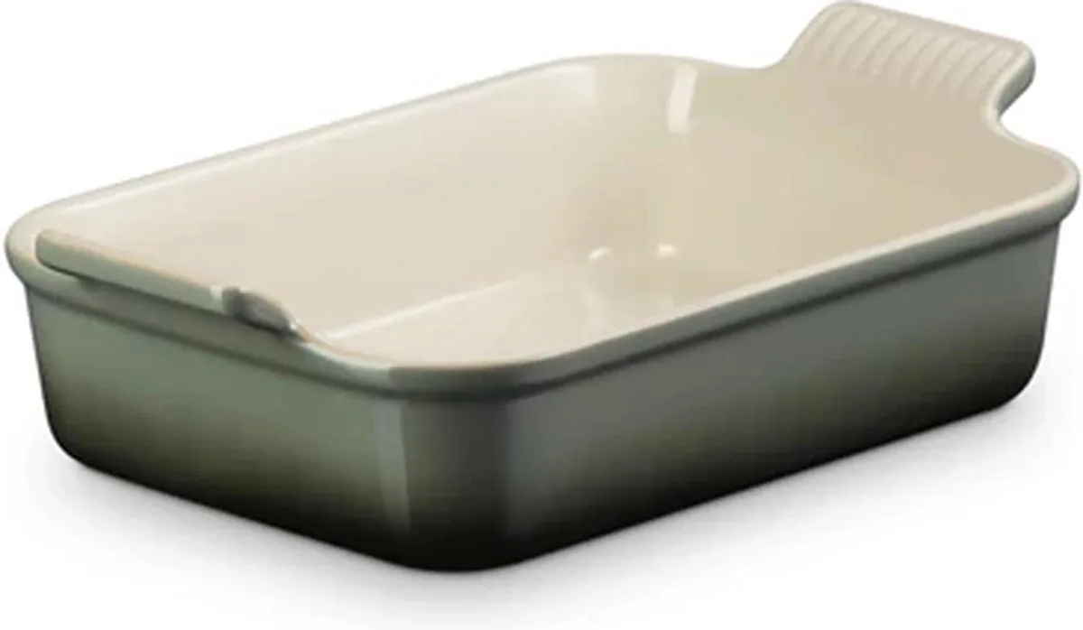 ovenschaal rechthoekig 26cm - 2,3L thyme van Le Creuset in Groen – productfoto