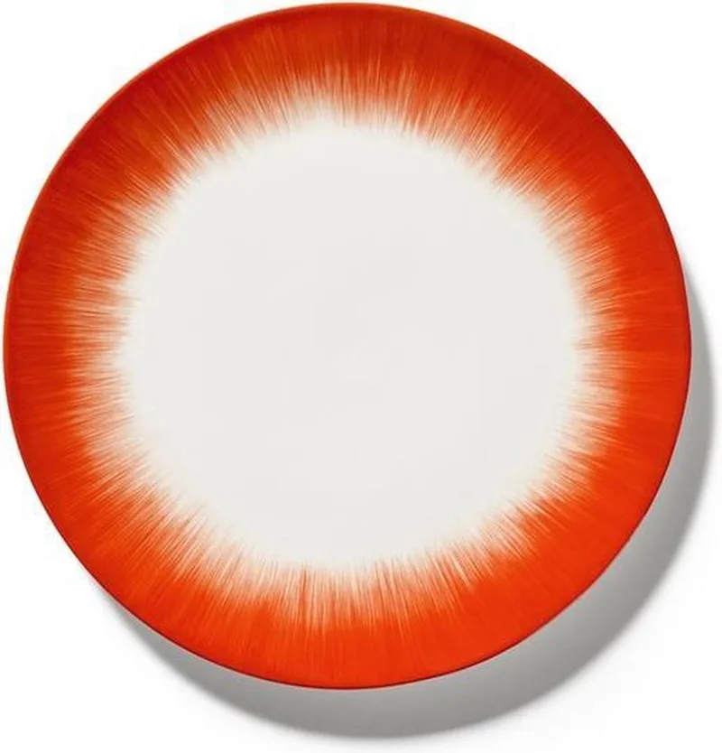 Ann Demeulemeester Dé bord D28cm off white/red var5 by Serax in Red – product photo
