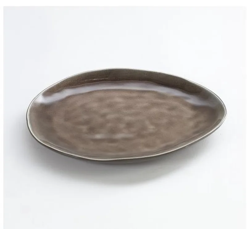 Pure by Pascale Naessens - Dessertbord Ovaal Medium Bord - 20 x 17 cm by Serax in Brown – product photo