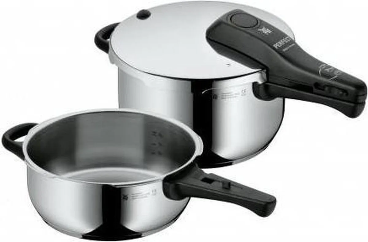 Pressure cookers, set of perfect rds 2-p från WMF i Silver – produktbild